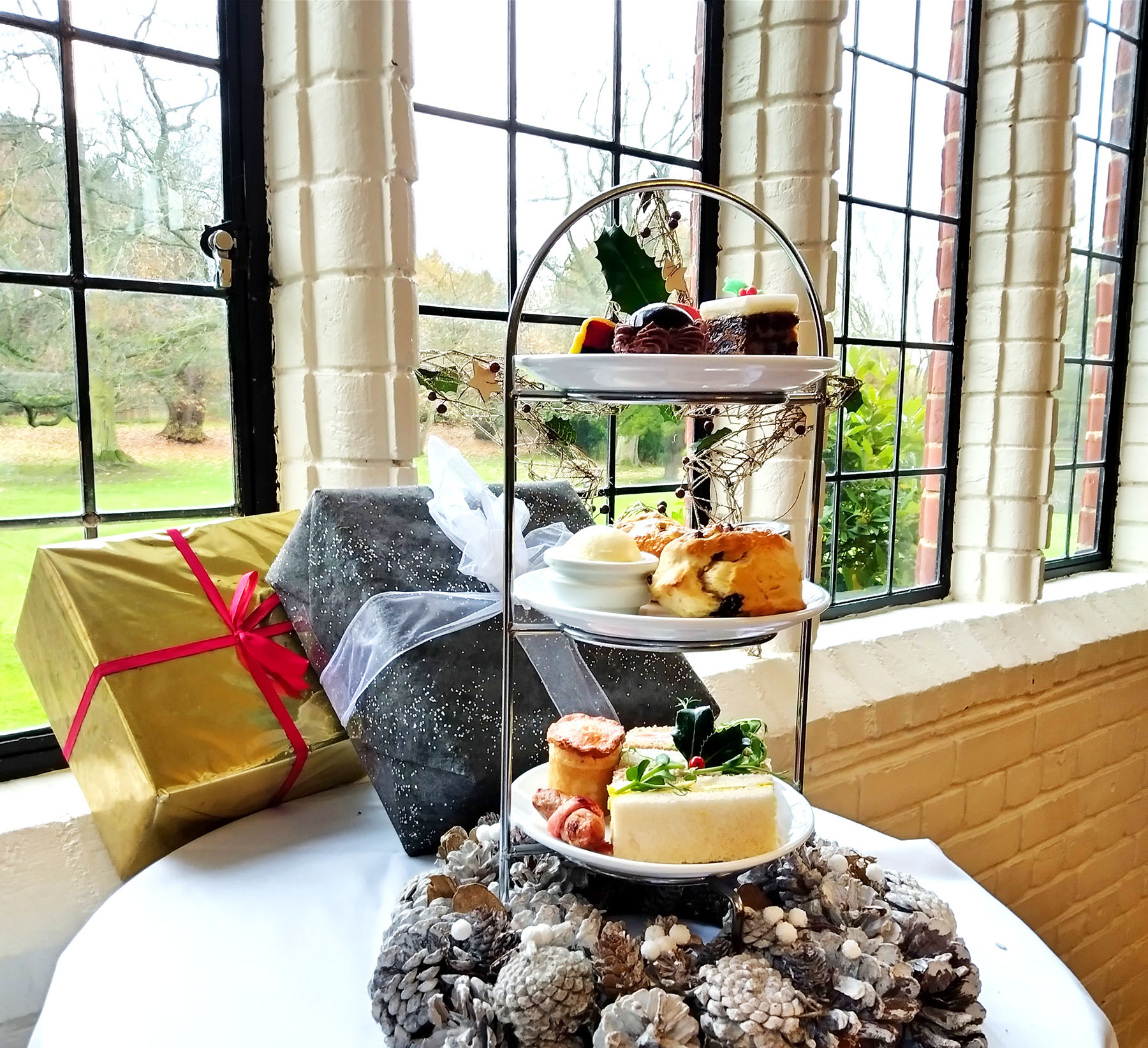 hosting-a-festive-afternoon-tea-seckford-hall